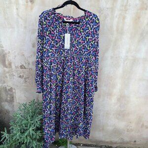 Per una plus size floral modest dress